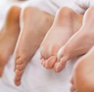 Применение хозяйственного мыла от запаха и пота ног